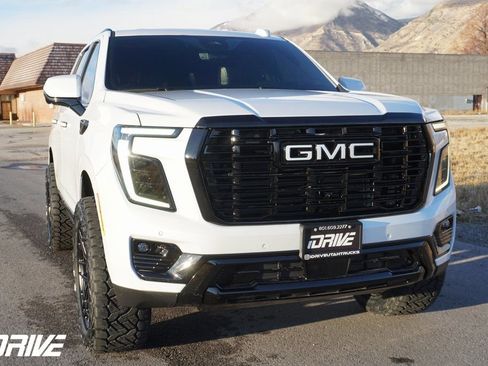 Used 2026 GMC Yukon Denali Ultimate image 3