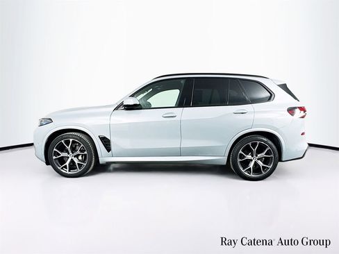 Used 2024 BMW X5 xDrive40i w/ Executive Package image 4