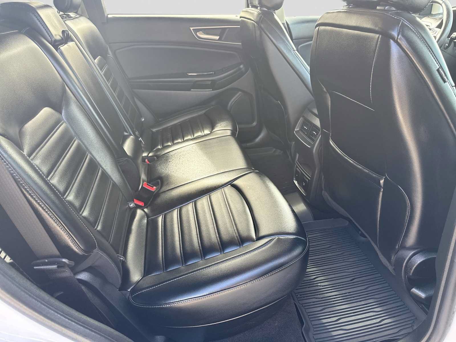 Used 2020 Ford Edge SEL w/ Convenience Package AWD/4WD image 18