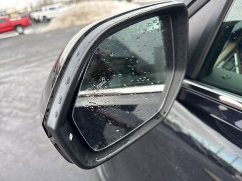 Used 2025 Volkswagen Atlas SE image 10