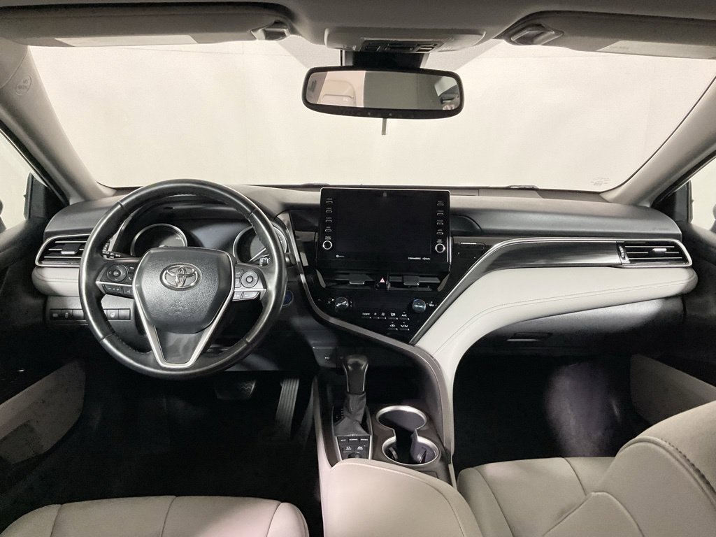 Used 2022 Toyota Camry XLE w/ Cold Weather Package FWD image 21