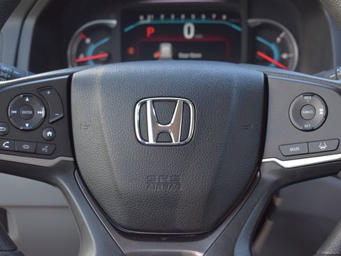 Used 2020 Honda Pilot EX image 15