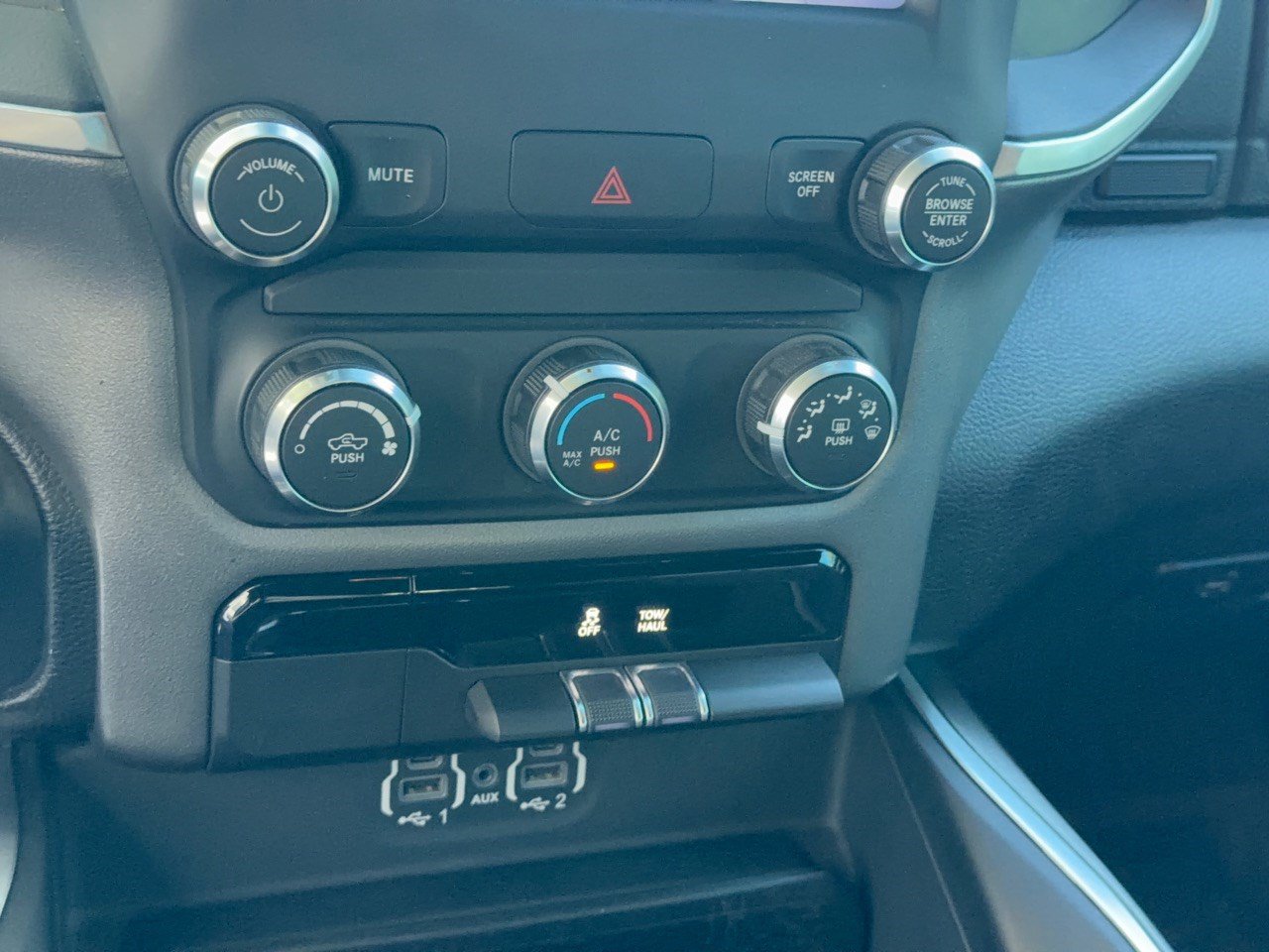 Used 2021 RAM 1500 Big Horn RWD image 22