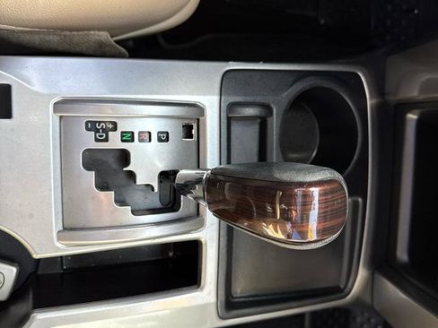 Used 2014 Toyota 4Runner Limited image 24