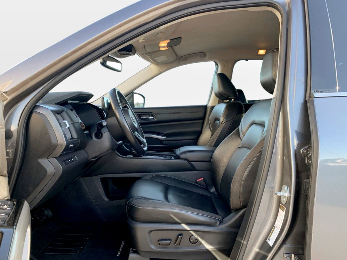 Used 2022 Nissan Pathfinder SL w/ Lighting Package (N92) AWD/4WD image 16