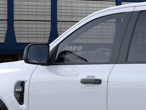 New 2025 Ford Ranger XLT w/ FX4 Off-Road Package image 23