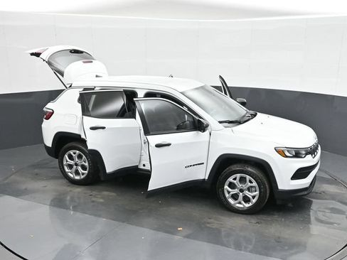 Used 2025 Jeep Compass Sport AWD/4WD image 50