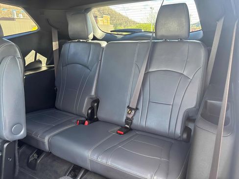 Used 2023 Buick Enclave Essence w/ Experience Buick Package AWD/4WD image 26