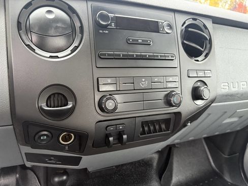 Used 2015 Ford F350 XL image 23