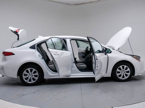 Used 2023 Toyota Corolla LE image 13