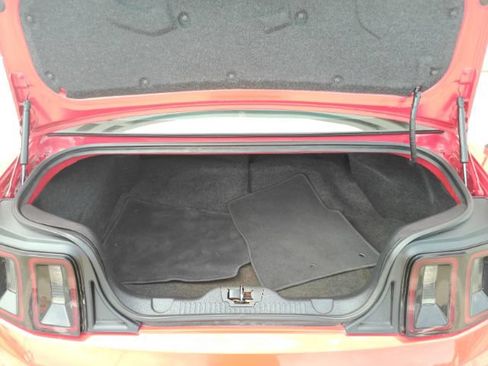Used 2013 Ford Mustang GT Premium RWD image 18
