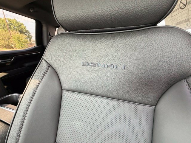 New 2026 GMC Sierra 1500 Denali w/ Denali Reserve Package AWD/4WD image 8