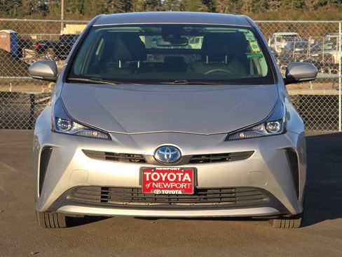 Used 2022 Toyota Prius L Eco image 6