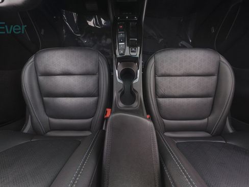Used 2023 Chevrolet Bolt LT w/ Infotainment Package FWD image 27