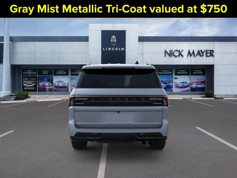 New 2025 Lincoln Navigator Reserve w/ Jet Appearance Package image 5