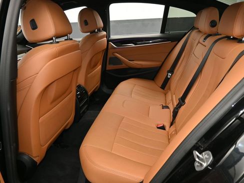 Used 2022 BMW 530i w/ Premium Package image 41