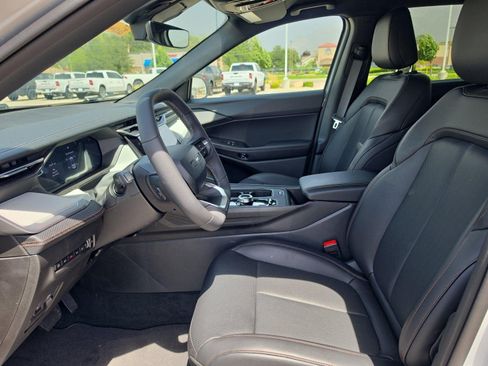 New 2026 Jeep Cherokee Limited AWD/4WD image 10