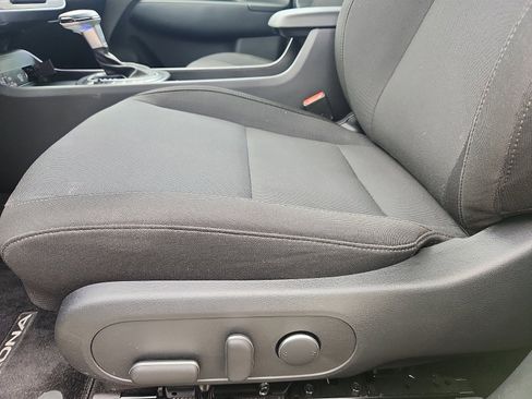 Used 2024 Hyundai Kona SEL AWD/4WD image 23