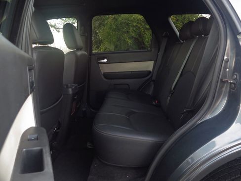 Used 2009 Mercury Mariner Premier image 12