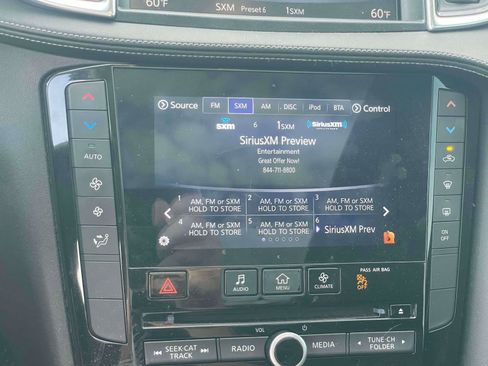 Used 2019 INFINITI QX50 Luxe FWD image 19