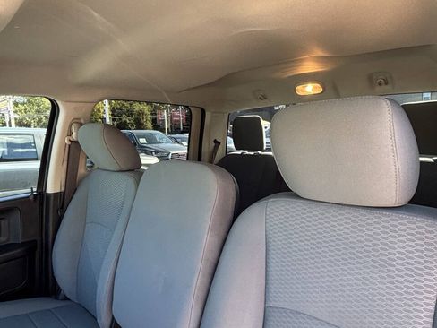 Used 2018 RAM 1500 Express AWD/4WD image 19