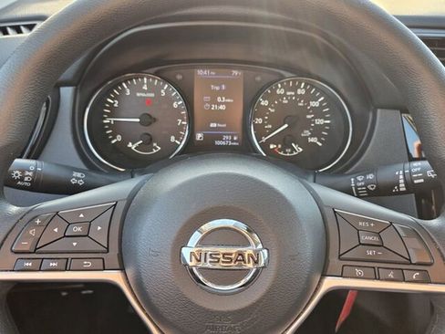 Used 2021 Nissan Rogue Sport S image 19