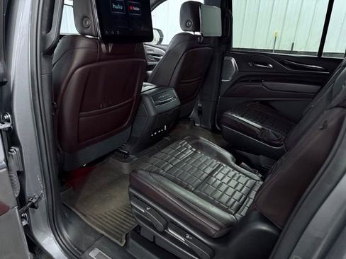 Used 2022 Cadillac Escalade ESV Sport Platinum AWD/4WD image 27