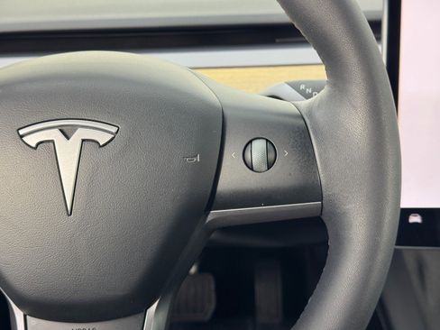 Used 2022 Tesla Model 3 image 20