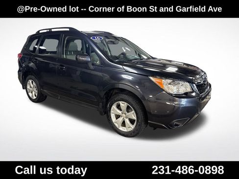 Used 2016 Subaru Forester 2.5i Limited AWD/4WD image 7