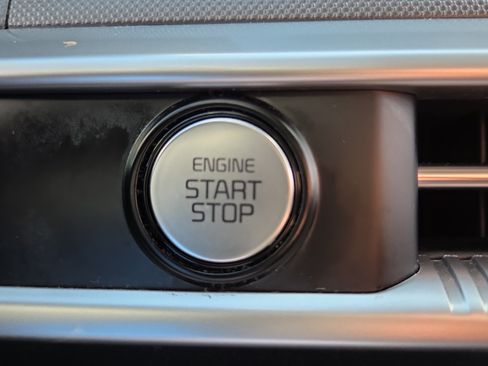 Used 2022 Kia K5 LXS AWD/4WD image 35