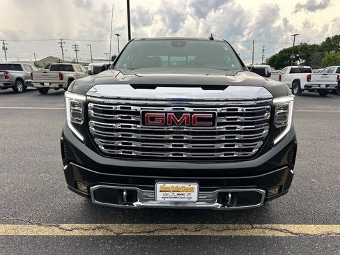 Certified 2023 GMC Sierra 1500 Denali AWD/4WD image 9