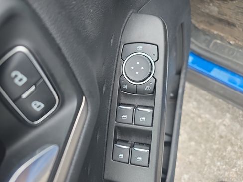 Used 2020 Ford Escape SE image 27