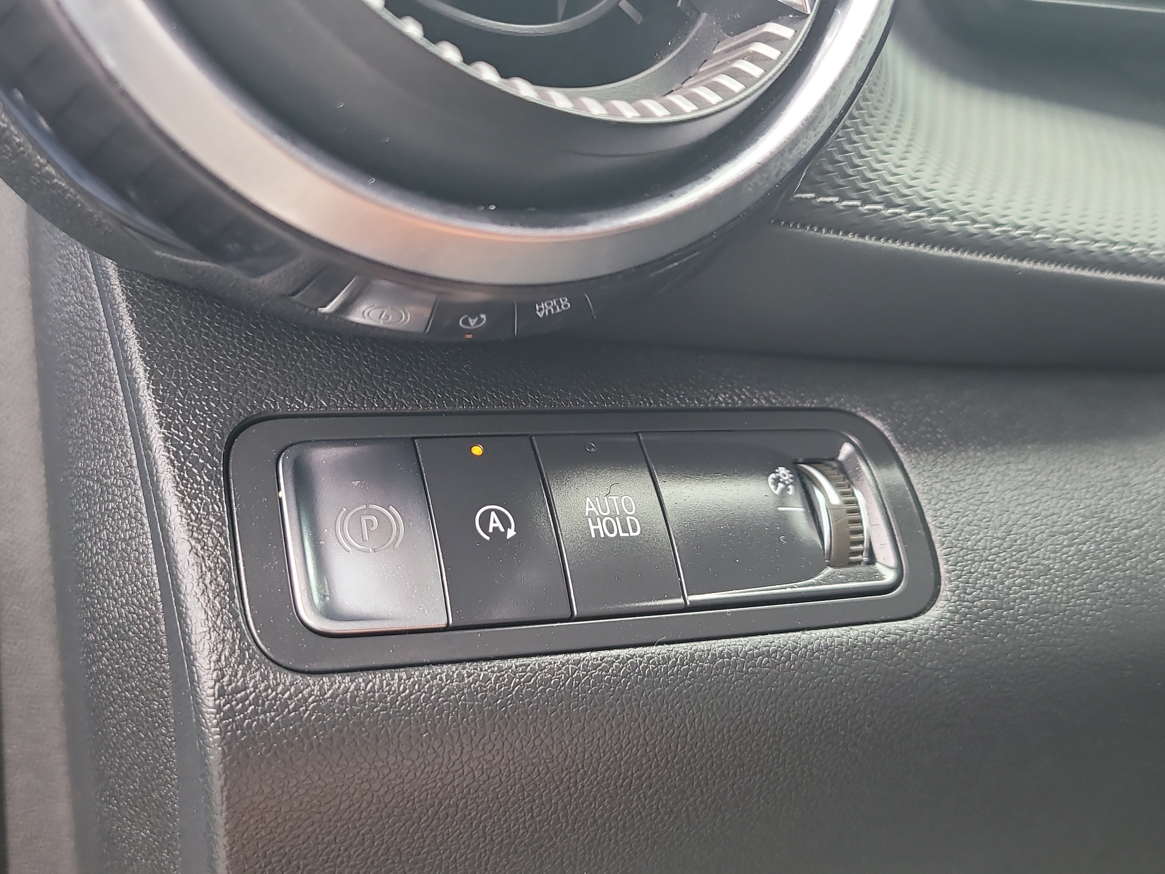 Used 2025 Chevrolet Equinox LT w/ Convenience Package II FWD image 31