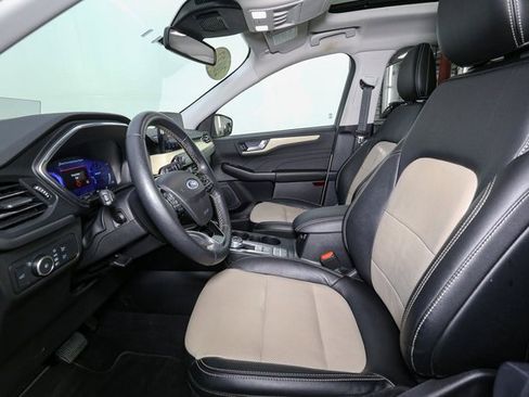 Used 2022 Ford Escape Titanium w/ Titanium Elite Package image 40