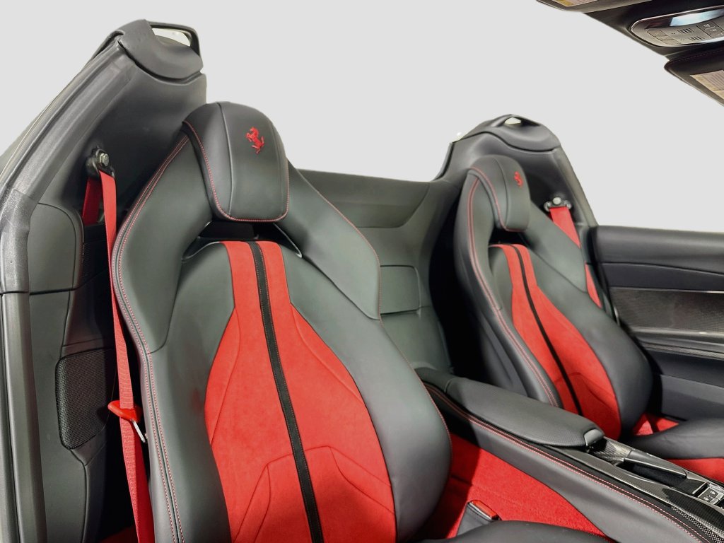 Certified 2023 Ferrari 812 GTS RWD image 18