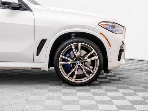 Used 2020 BMW X5 M50i w/ Executive Package image 39