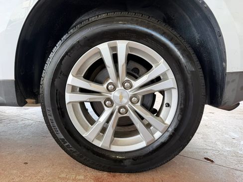 Used 2016 Chevrolet Equinox LS image 26