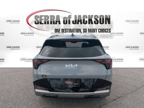 Certified 2026 Kia Sportage SX FWD image 7