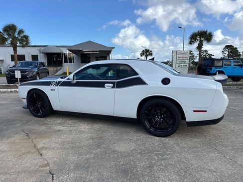 Certified 2023 Dodge Challenger R/T Scat Pack w/ T/A Package RWD image 5