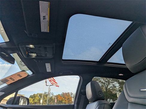 Certified 2025 Cadillac XT5 Premium Luxury image 22