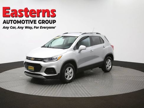 Used 2018 Chevrolet Trax LT w/ LT Convenience Package AWD/4WD image 54