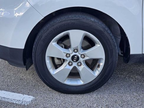 Used 2018 Kia Soul FWD image 9