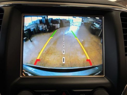 Used 2016 Jeep Grand Cherokee Limited AWD/4WD image 34
