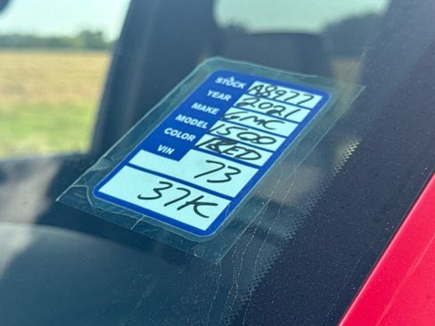 Used 2021 GMC Sierra 1500 AT4 w/ AT4 Value Package AWD/4WD image 28