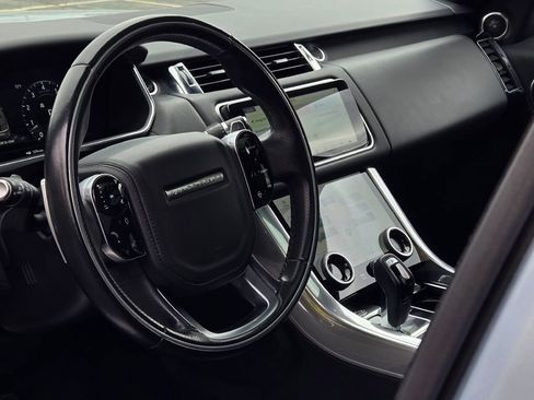 Used 2022 Land Rover Range Rover Sport HSE Silver Edition image 4