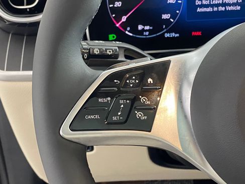 Used 2026 Mercedes-Benz GLC 300 4MATIC image 13