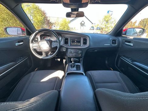 Used 2022 Dodge Charger SXT image 10