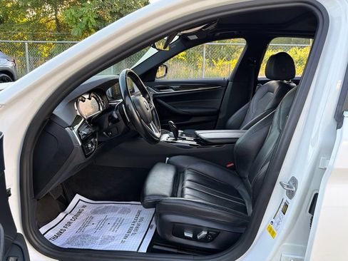 Used 2018 BMW 540i RWD image 24