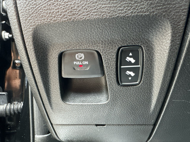 Used 2019 RAM 1500 Laramie AWD/4WD image 31