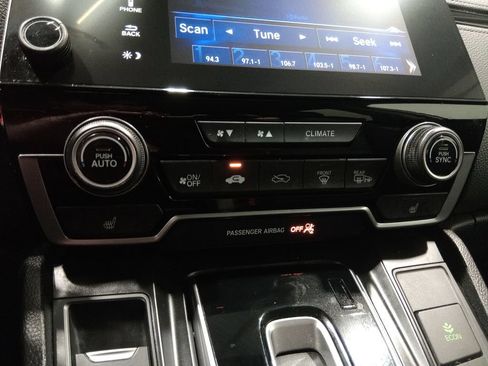 Used 2018 Honda CR-V Touring image 21
